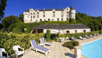 Hire a helicopter for a gourmet escapade in the Chateau of Chissay in the Loire valley