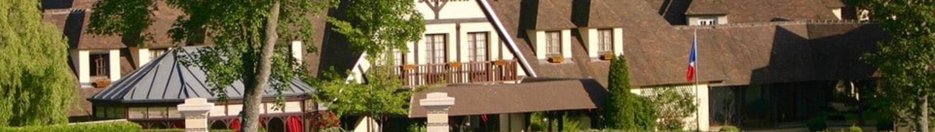 Hire a helicopter for a gourmet escapade at the Hotel la Briqueterie in Epernay, Champagne, France