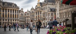 Bruges: Private jet and helicopter hire 