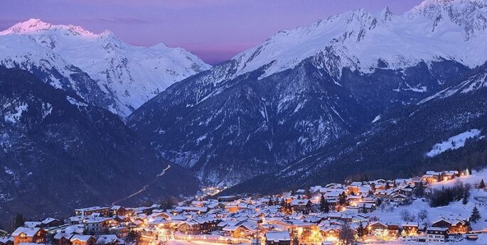 Private jet hire to and from Courchevel Airport
