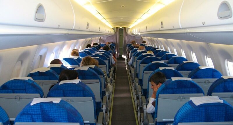 Embraer 170 intérieur