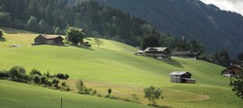 Saint-Tropez - Gstaad: private jet hire