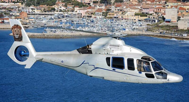 Hire a private jet to Saint Tropez with AEROAFFAIRES