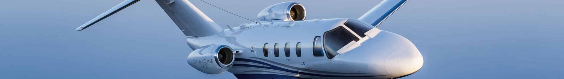 Air corridors for private jets: how do they work?