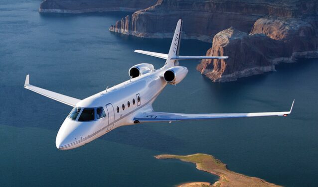 Gulfstream G150 en vol