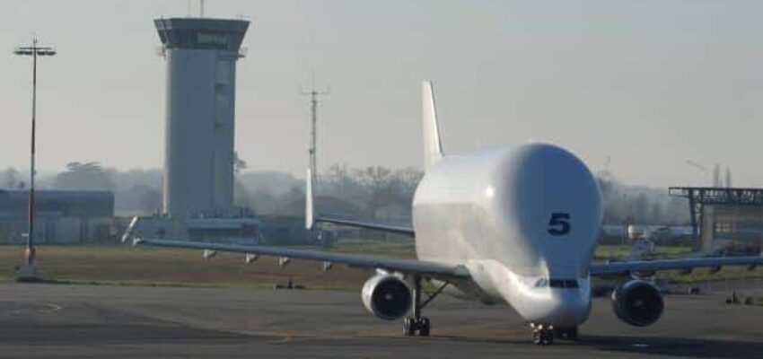 Location de jet privé : Beluga à Saint Nazaire Montoir.