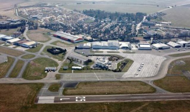 Location de jet privé: Aéroport Toussus-le-Noble vue aérienne