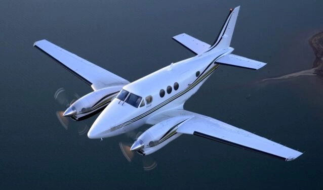 Beechcraft King Air 90 in flight