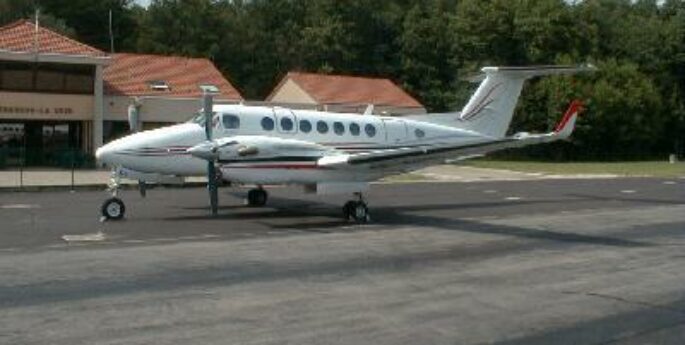 Private jet hire in Besancon La Veze