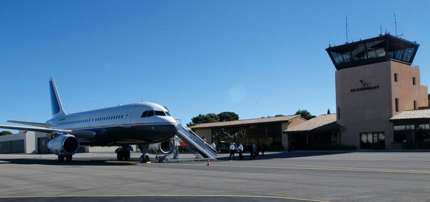 location de jet privé : avion sur le tarmac, Le Castellet
