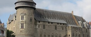 Private jet hire in Laval Entrammes