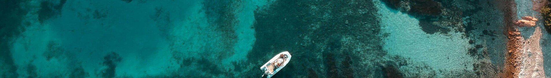 London - Figari : private jet rental