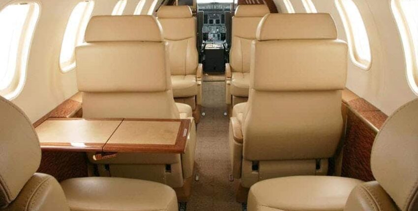 location de jet privé - Intérieur du Learjet 40 XR