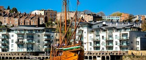 Private jet and helicopter hire in Bristol