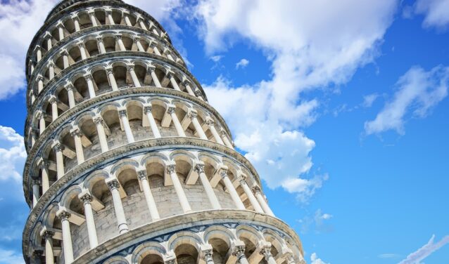Hire private jet from and to Pisa