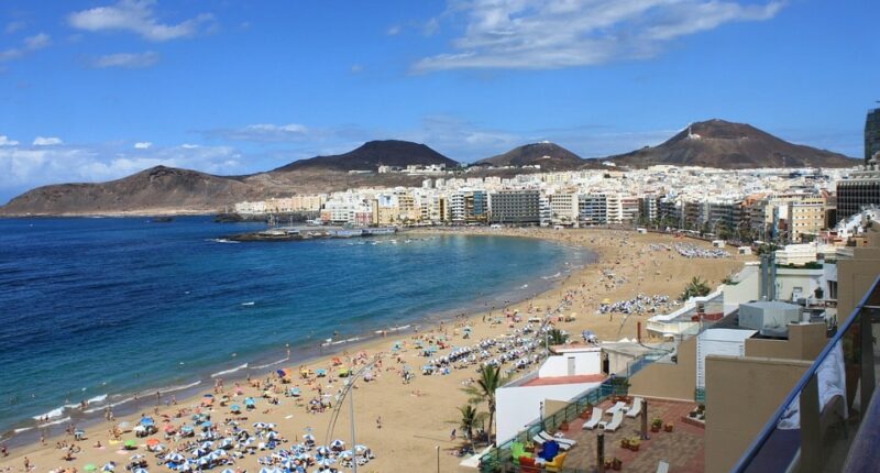 Private jet and helicopter hire in Las Palmas Grand Canaria