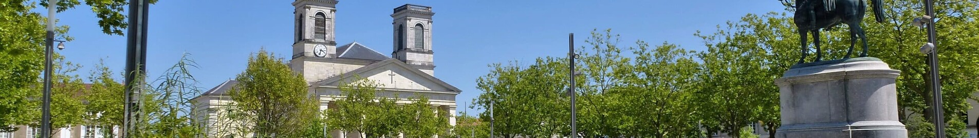 La Roche-Sur-Yon: private jet rental