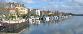 Private jet and helicopter hire Roanne