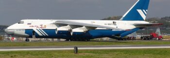 Location avion cargo An-225 navette Bourane sur son dos