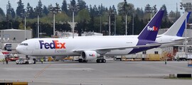 Avion cargo Mini Guppy