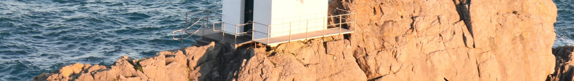 Private jet and helicopter hire in Guernsey