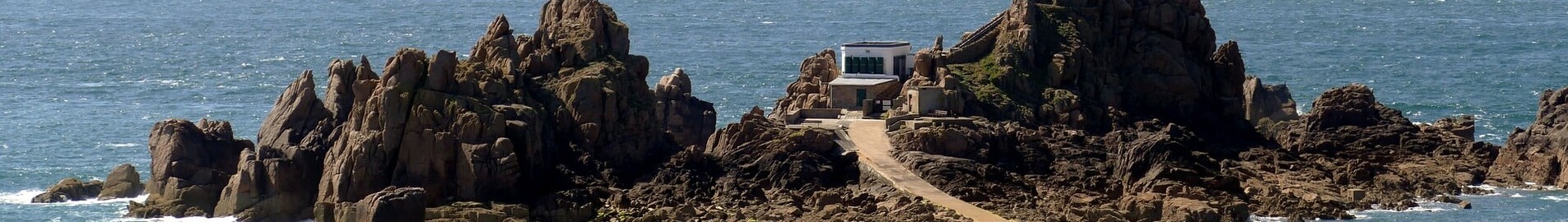 Private jet and helicopter hire in Jersey