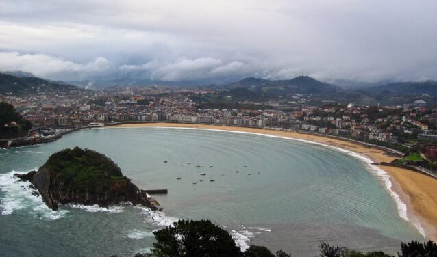 Private jet and helicopter hire in San Sebastian 