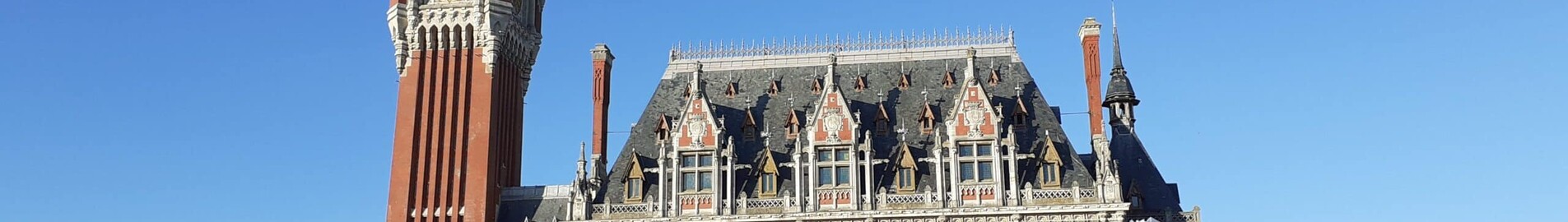 Private jet and helicopter rental in Calais Dunkerque