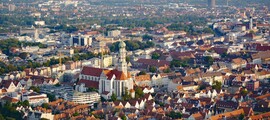 Halle Oppin: Private plane and helicopter rental