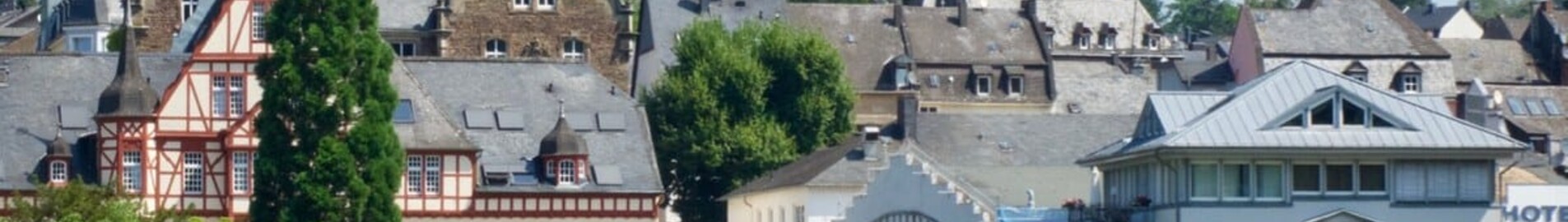 Bitburg: Private jet and helicopter rental