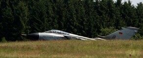 Buchel: Private plane and helicopter charter