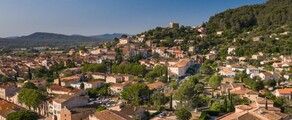 Private jet and helicopter rental in Cuers Pierrefeu