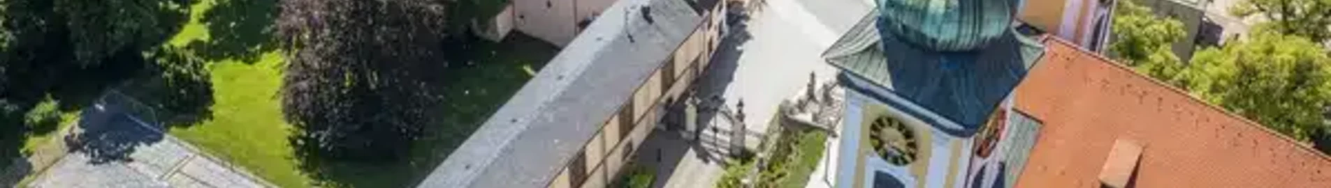 Donaueschingen Villn: Private jet and helicopter charter 