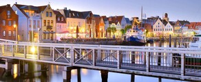 Husum Schwesing: private jet and helicopter rental