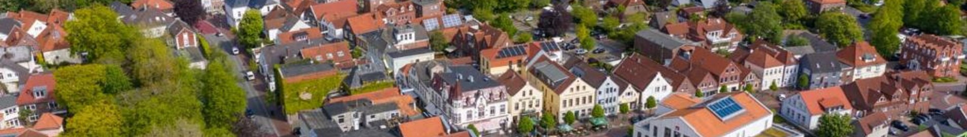 Jever: Private jet and helicopter rental