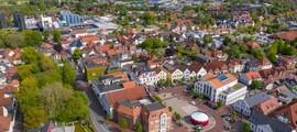 Kamenz: private jet and helicopter rental