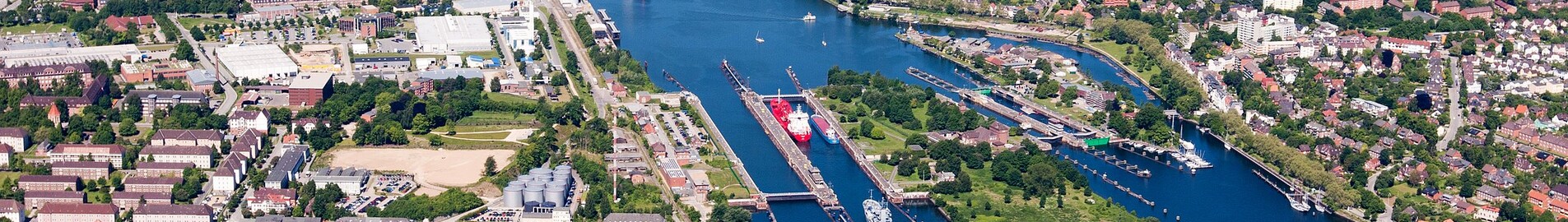 Kiel Holtenau: private jet and helicopter rental