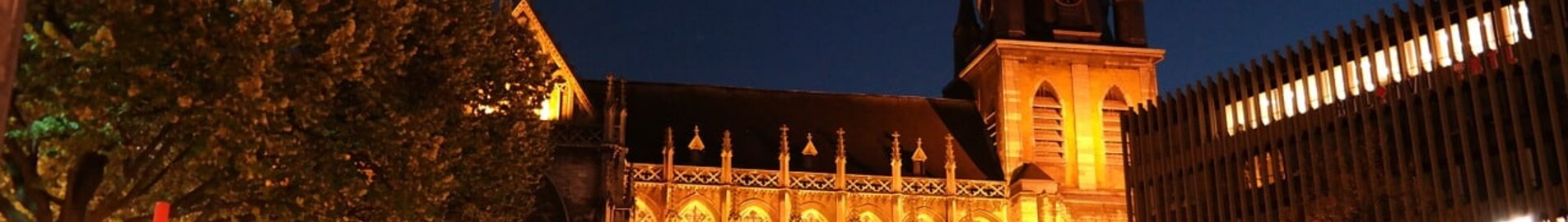 Liege: Private jet and helicopter hire 