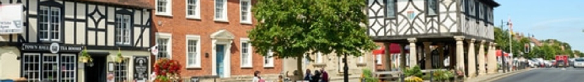 Private jet charter and helicopter to Lyneham