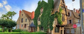 Private plane and helicopter charter to Nevers Fourchambault