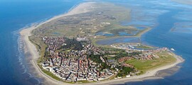 Bonn Hangelar: Private jet and helicopter rental