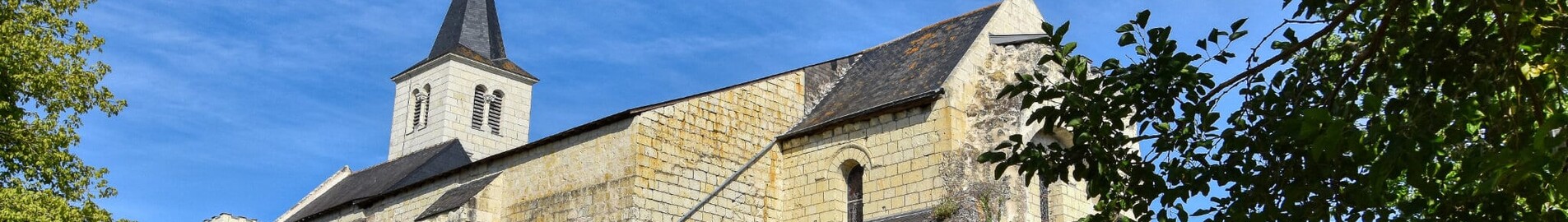 Private plane and helicopter rental in Saumur St Florent