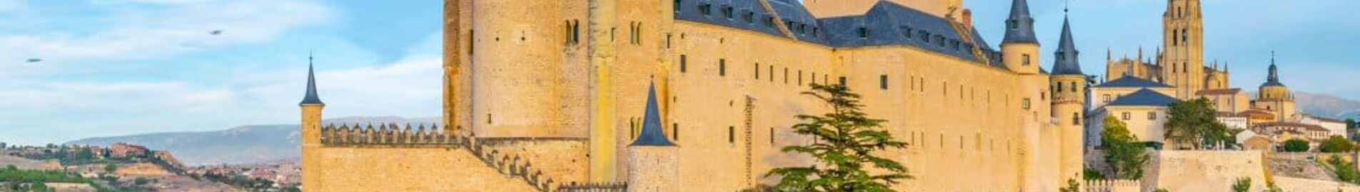 Private plane and helicopter rental in Segovia Fuentemilanos