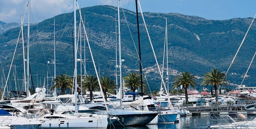 Tivat : private jet rental