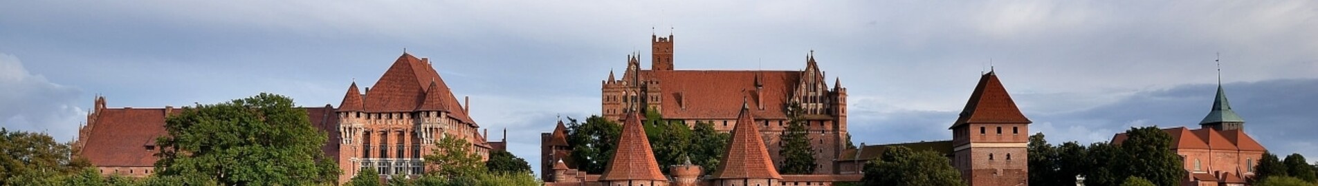 Private plane and helicopter rental in Malbork