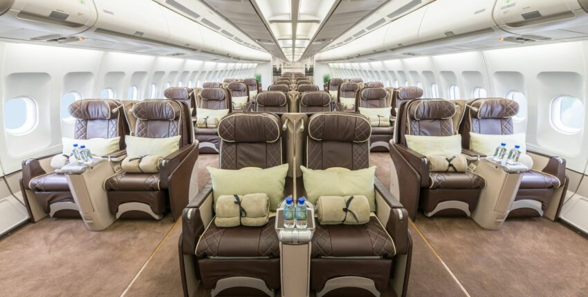 location jet privé, intérieur Airbus A340 classe affaires.