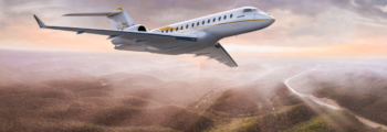 Jet privé Learjet 75 survolant New-York
