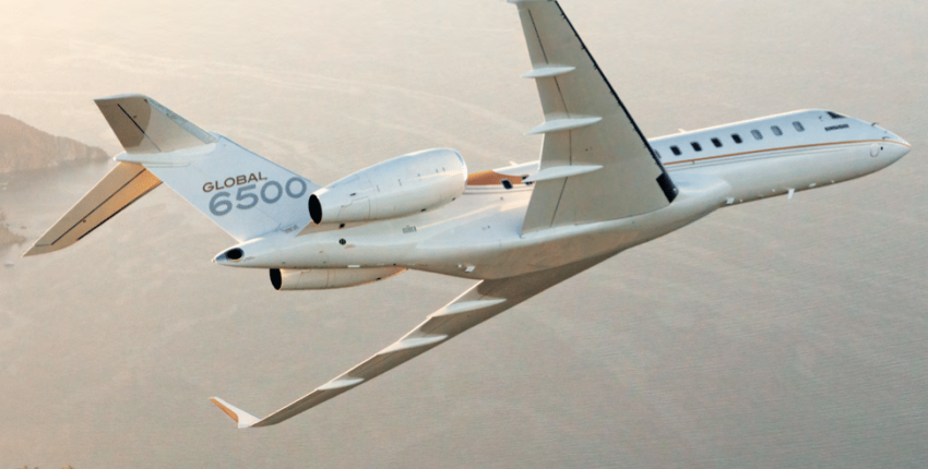 Location de jet privé : Bombardier GLOBAL 6500 en vol côtier.