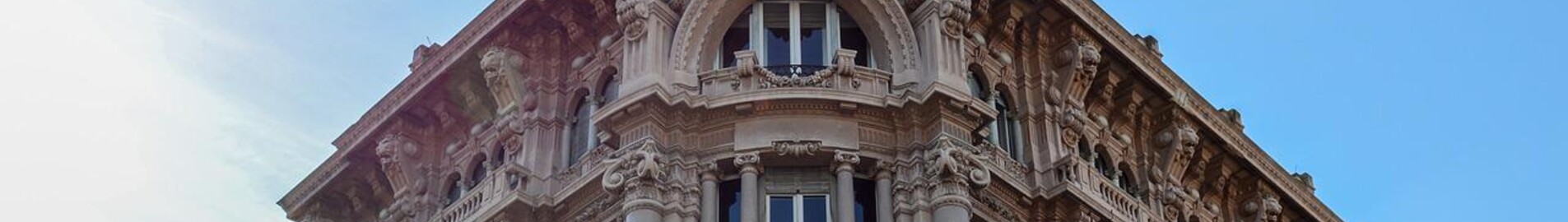 Bari: Private jet rental