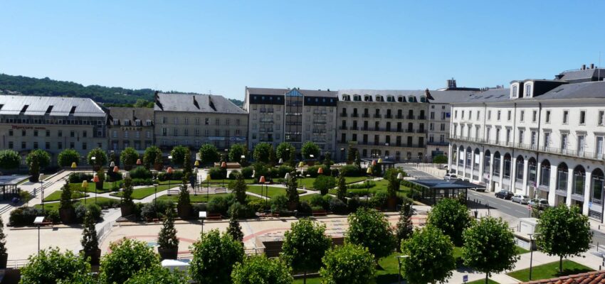 Place Francheville remplie de jardins, Périgueux